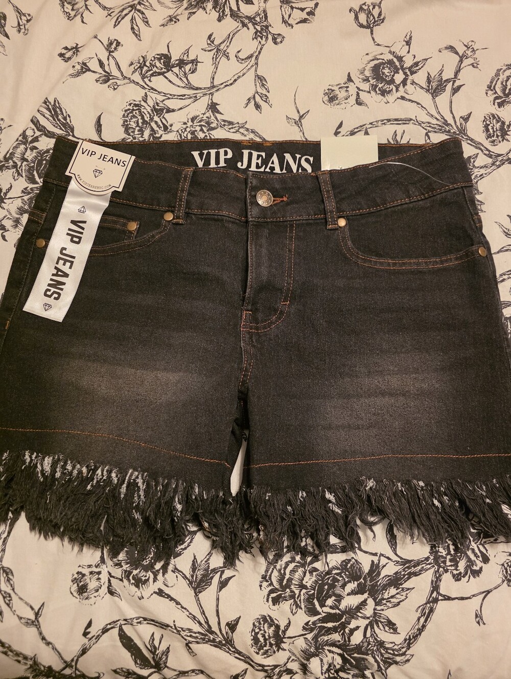 VIP Jeans Black Frayed Denim Shorts Womens 7/28 Nwt